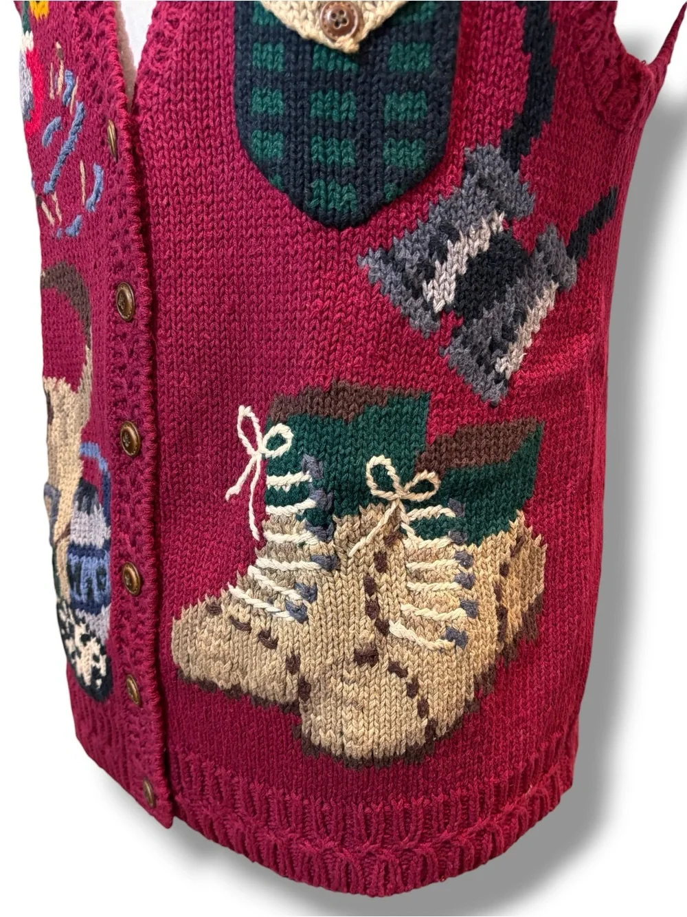 Signatures by Northern Isles Hand Embroidered Hunting Theme Knitted Vest Sz L